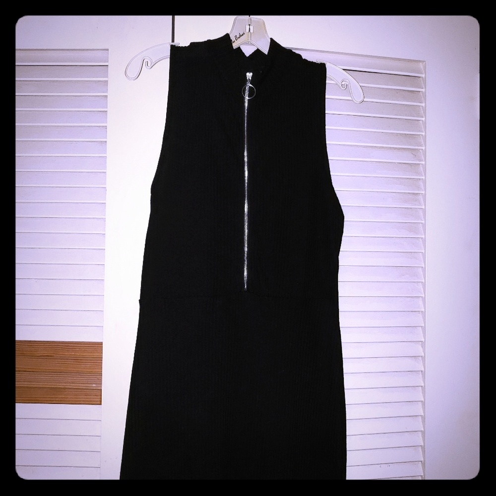 Women's Sleeveless Dress